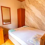 комплекс родопска среща - къщи и Apartamento Batak